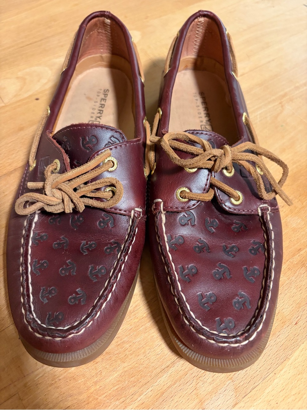 Sperry Authentic Original boat shoes in cordovan leather w anchors women’s 9